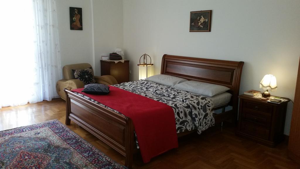 Lian Room B&B Caserte Extérieur photo