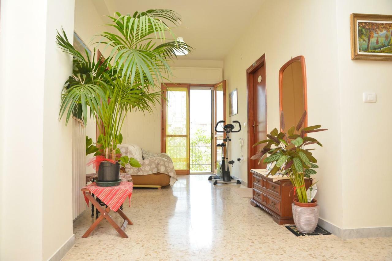 Lian Room B&B Caserte Extérieur photo